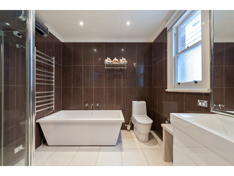 84 Albert Street, Seddon VIC 3011