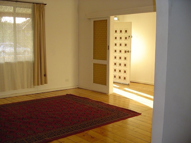 2 Suffolk Avenue, Coburg VIC 3058