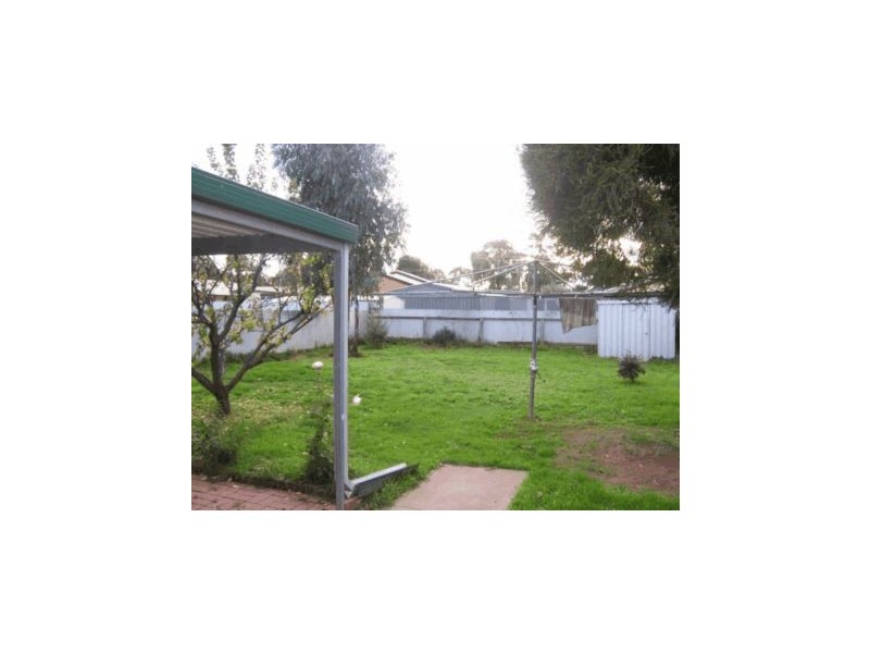 18 Lerida Crescent, Salisbury Downs SA 5108