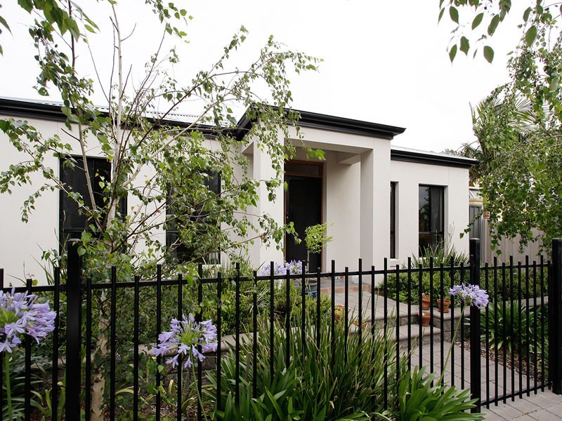 16 Ramsay Avenue, Hillcrest SA 5086