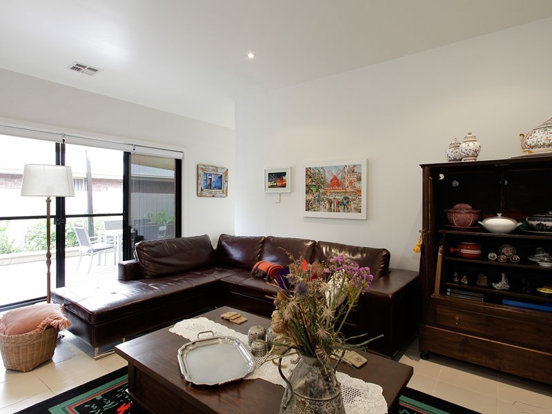 16 Ramsay Avenue, Hillcrest SA 5086