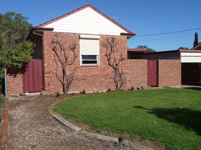 17 Fairview Terrace, Clearview SA 5085