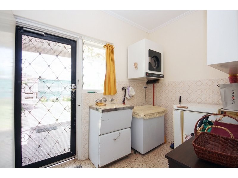 68 Kent Avenue, Clearview SA 5085