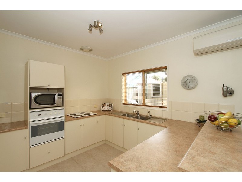 82 Oxford Street, Oakden SA 5086