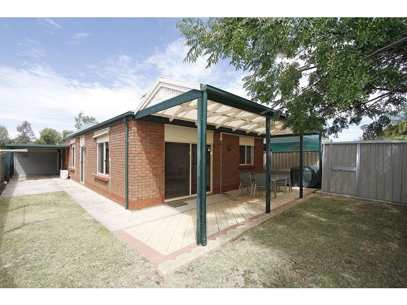 82 Oxford Street, Oakden SA 5086