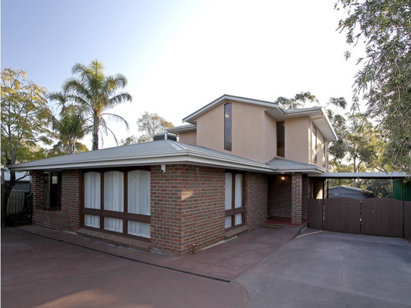 4 Pangari Drive, Fairview Park SA 5126