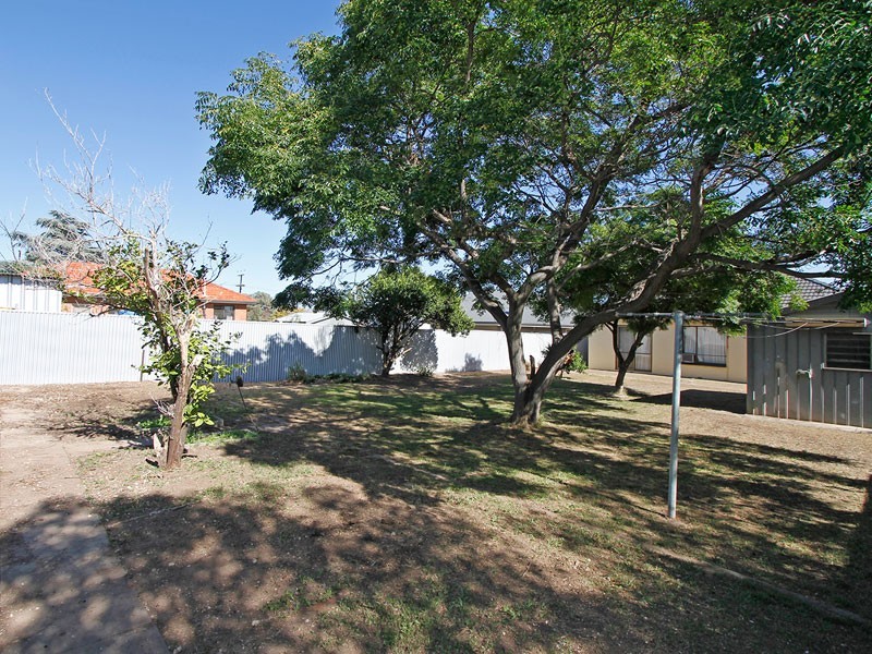 6 Reading Street, Clearview SA 5085