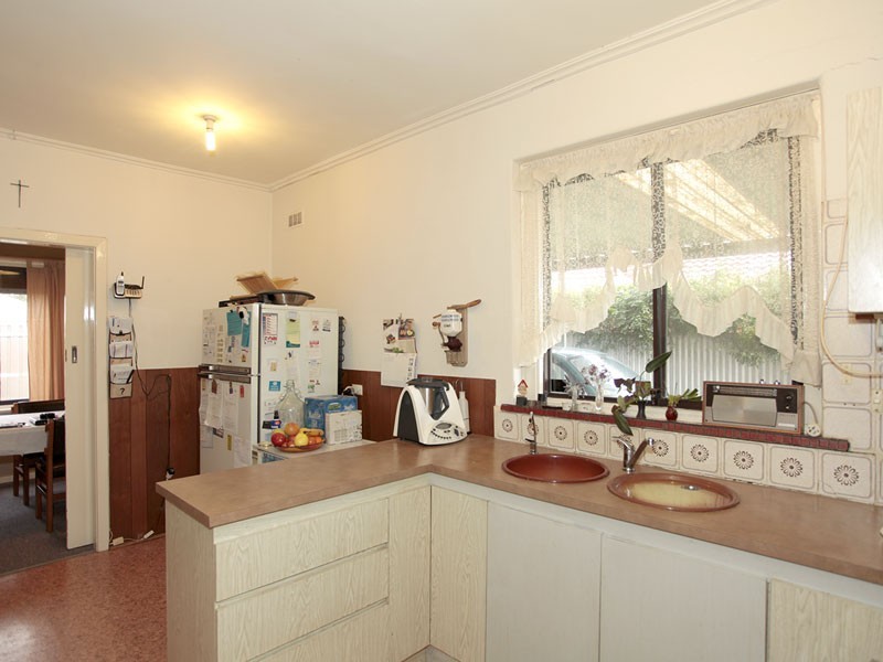 9  Stafford Street, Clearview SA 5085