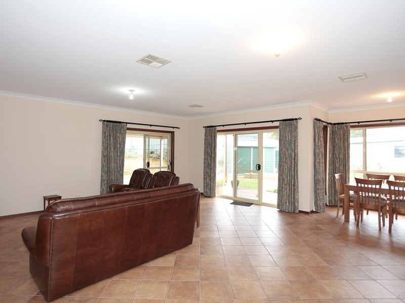 13 Outback Court, Walkley Heights SA 5098