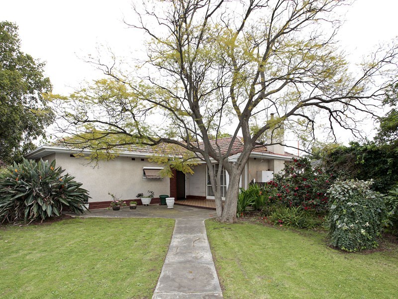 70 Leslie Avenue, Blair Athol SA 5084