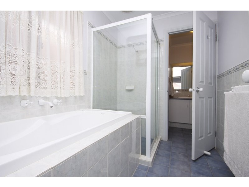 32B Warren Road, Para Hills West SA 5096