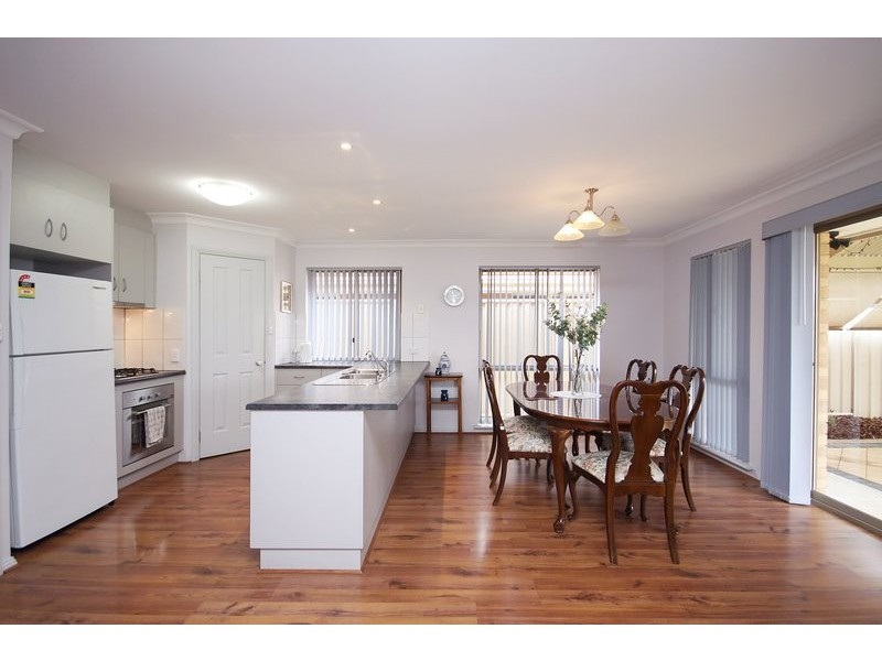 32B Warren Road, Para Hills West SA 5096