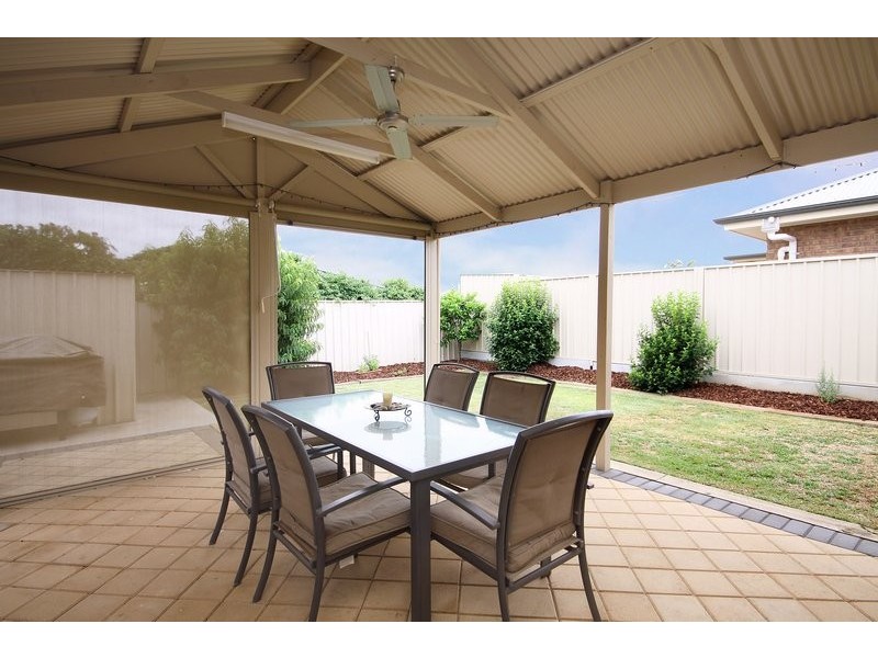 32B Warren Road, Para Hills West SA 5096