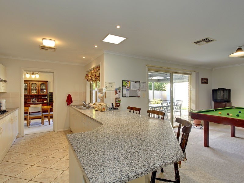 4 Sissinghurst Drive, Oakden SA 5086