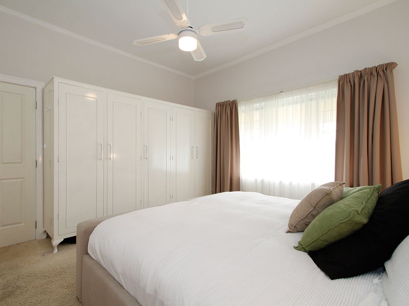 11 Rosslyn Avenue, Manningham SA 5086