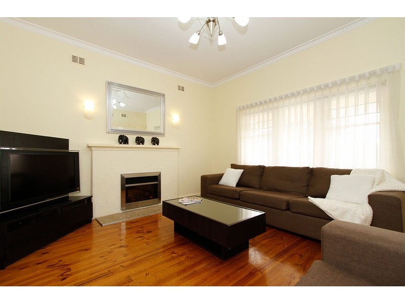 11 Rosslyn Avenue, Manningham SA 5086