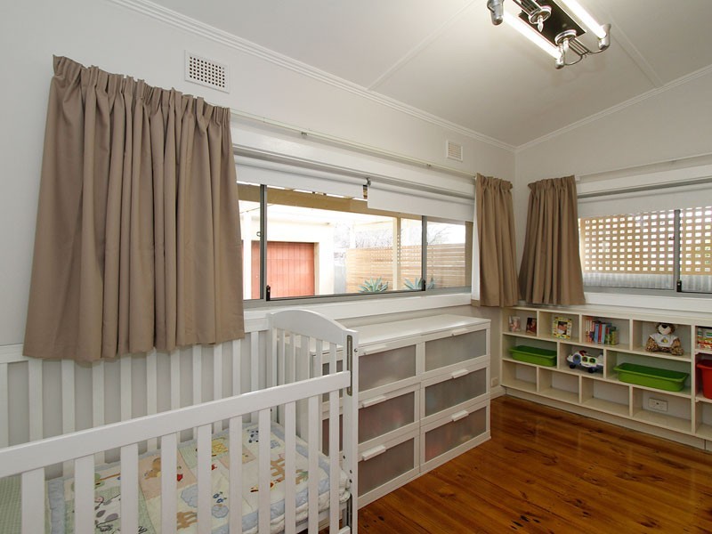 11 Rosslyn Avenue, Manningham SA 5086