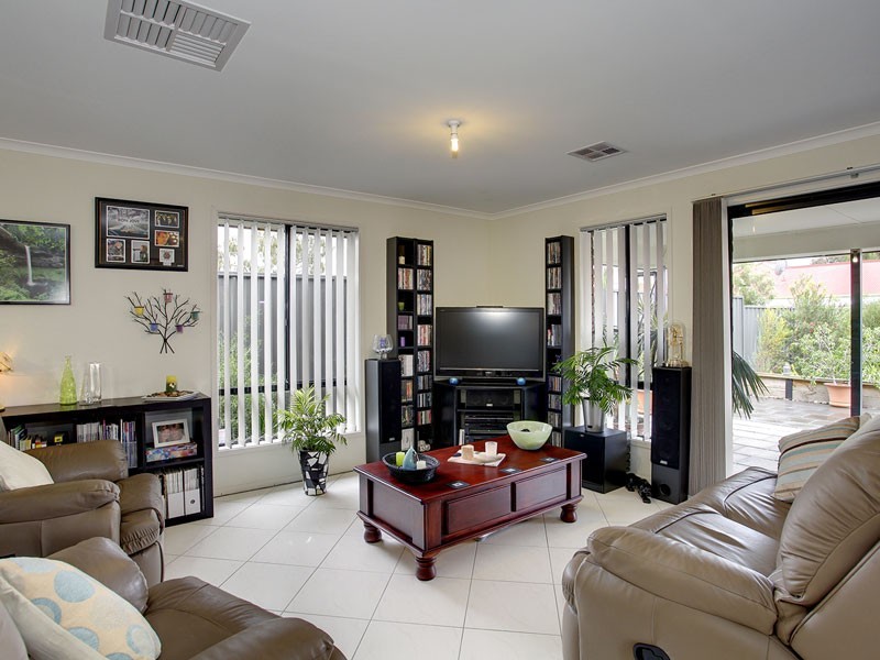 9A Gosfield Crescent, Hampstead Gardens SA 5086