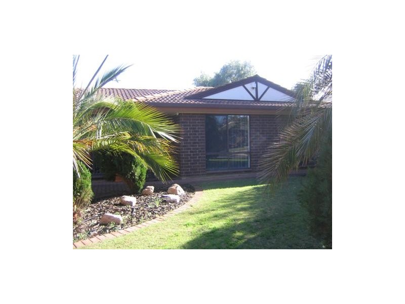 2 Clement Avenue, Paralowie SA 5108