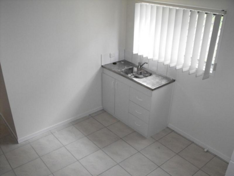 5/15 North Road, Woodridge QLD 4114