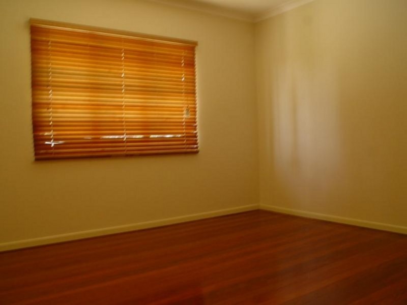 372 Nursery Road, Holland Park QLD 4121