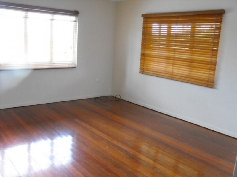 372 Nursery Road, Holland Park QLD 4121