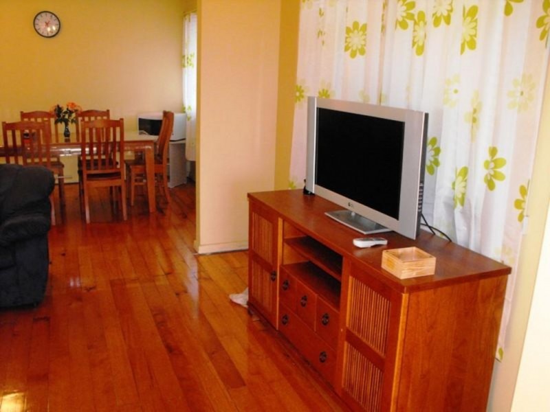 32 Swain St, Holland Park West QLD 4121