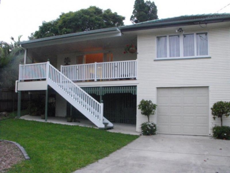 11 Hyslop Street, Moorooka QLD 4105