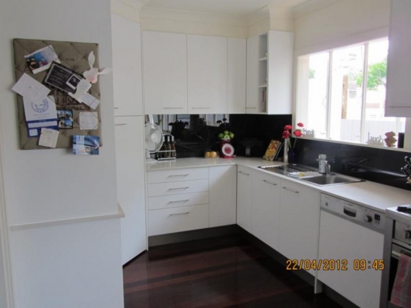 501 Cavendish Road, Coorparoo QLD 4151
