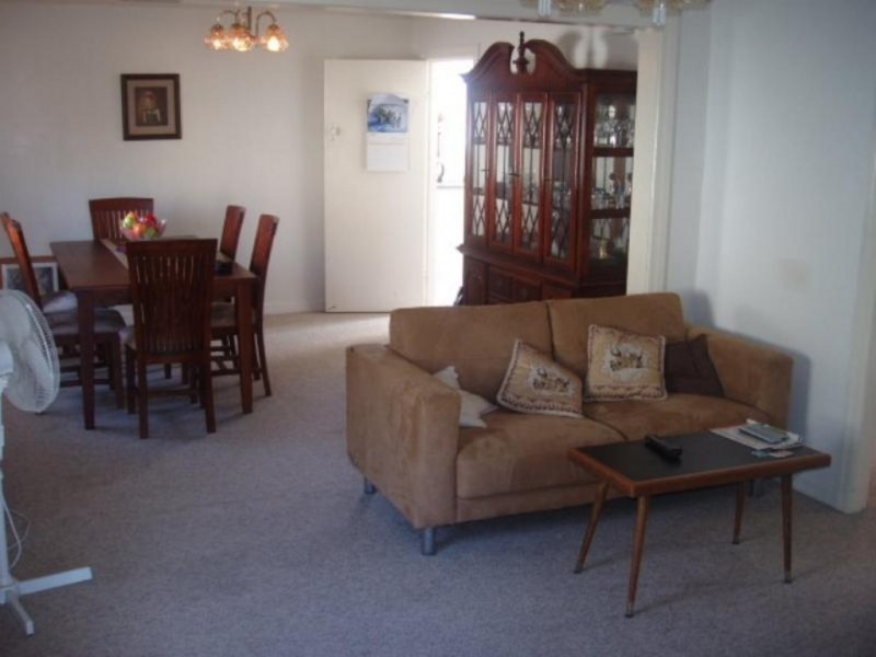 Holland Park QLD 4121