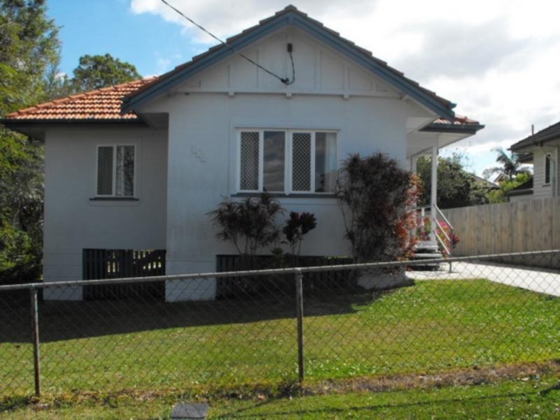 14 Patmore Street, Holland Park QLD 4121