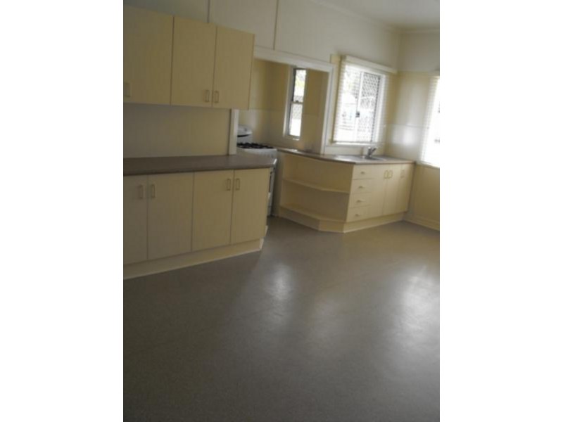 14 Patmore Street, Holland Park QLD 4121