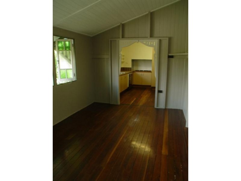 50 Turquoise Street, Holland Park QLD 4121