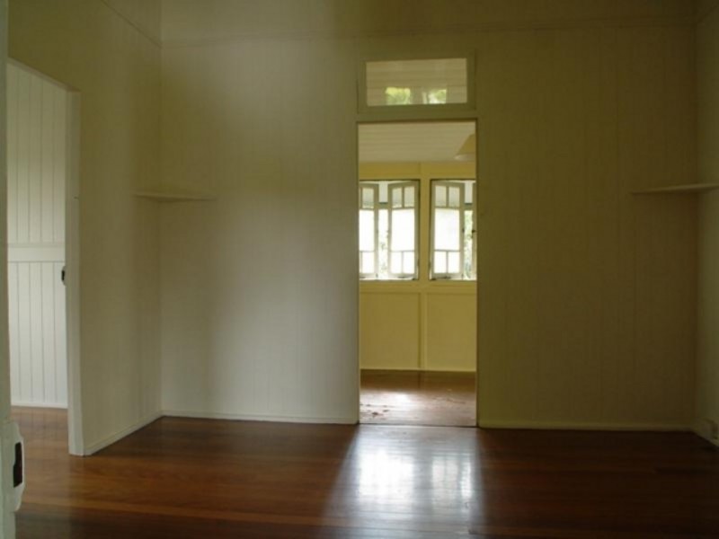 50 Turquoise Street, Holland Park QLD 4121