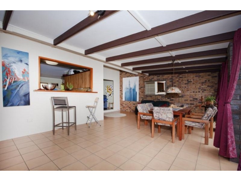 15 DUNROD ST, Holland Park QLD 4121