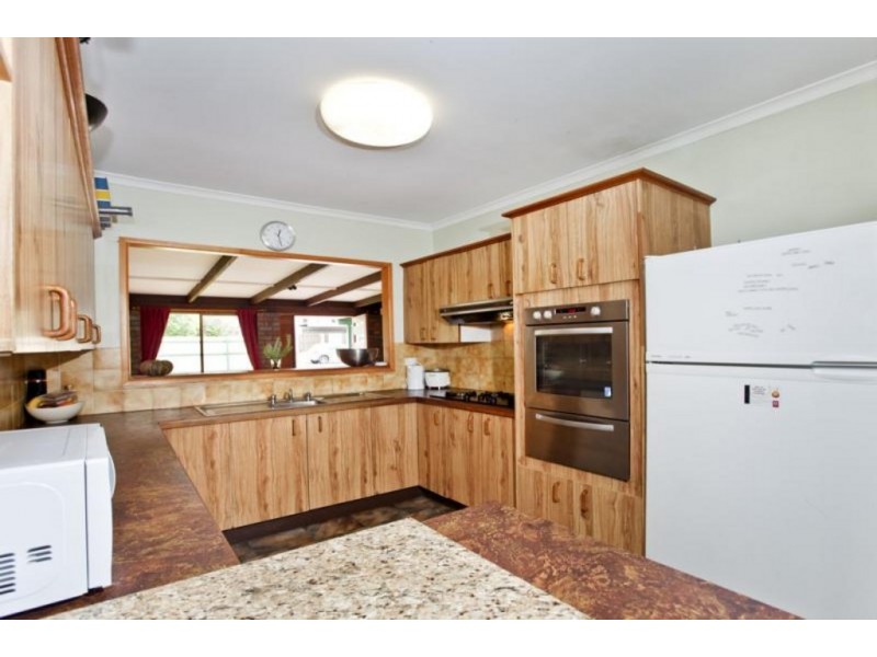 15 DUNROD ST, Holland Park QLD 4121