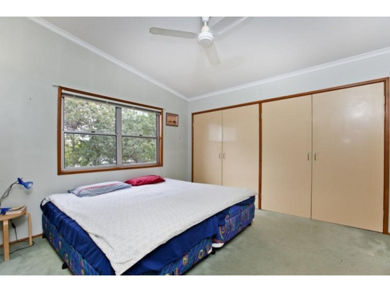 15 DUNROD ST, Holland Park QLD 4121