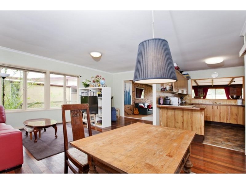 15 DUNROD ST, Holland Park QLD 4121