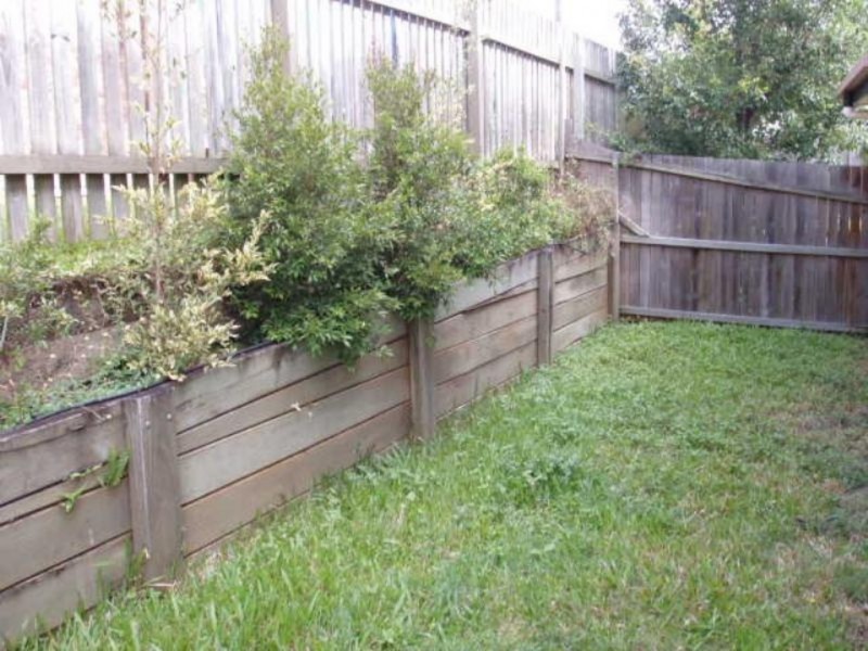 4/10 Rolle Street, Holland Park West QLD 4121