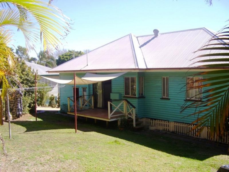 42 Palm Avenue, Holland Park West QLD 4121