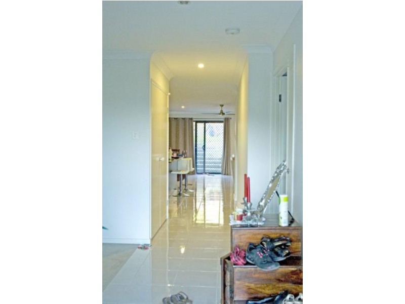 8 Adelong Close, Upper Coomera QLD 4209