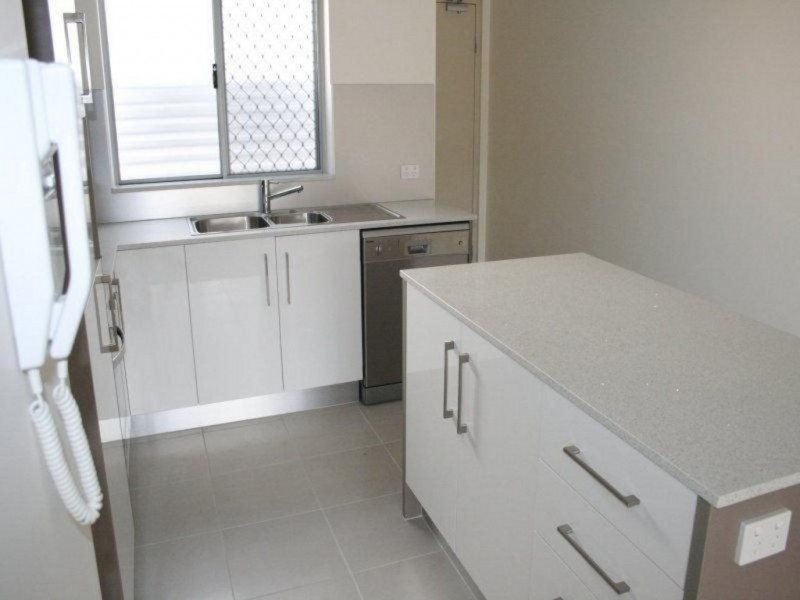 Holland Park QLD 4121