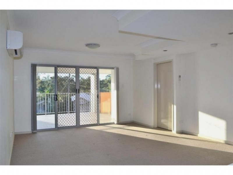 Holland Park QLD 4121