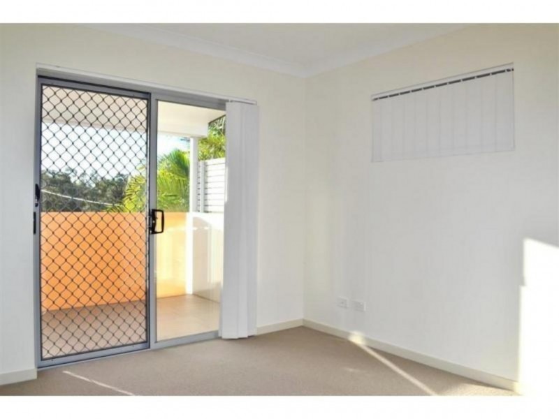 Holland Park QLD 4121