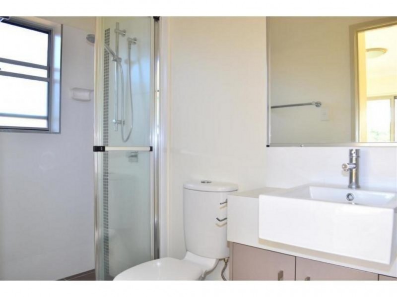 Holland Park QLD 4121