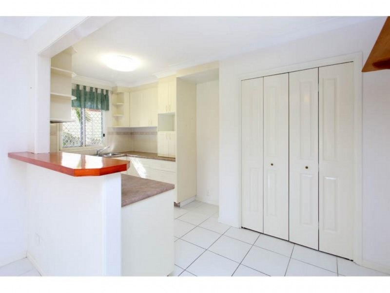 32 Abbotsleigh Street, Holland Park QLD 4121