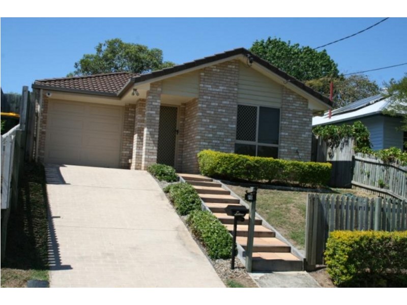 10 Dobbie Street, Holland Park QLD 4121