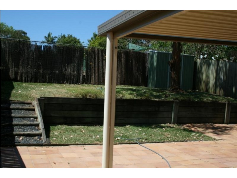 10 Dobbie Street, Holland Park QLD 4121