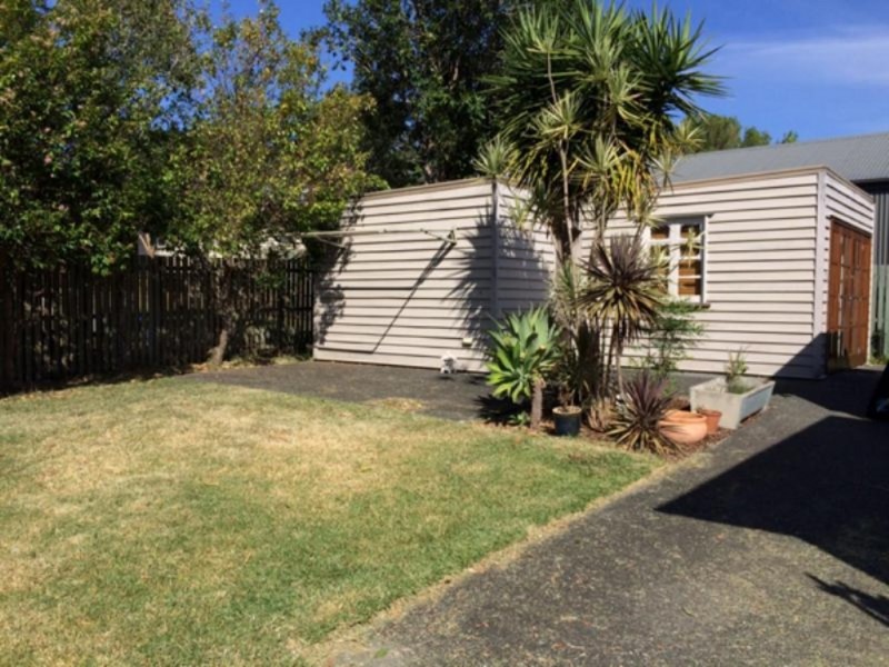 76 Layard Street, Holland Park QLD 4121