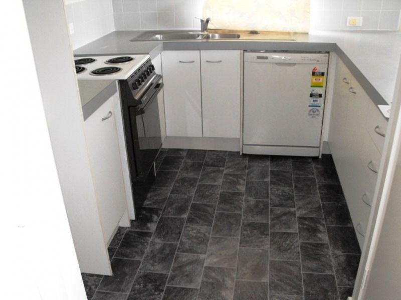 5/30 Walter Street, Holland Park West QLD 4121